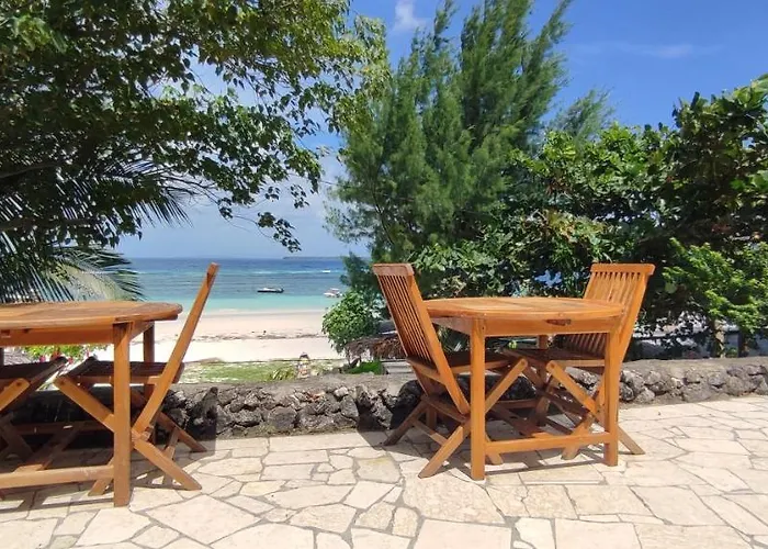 Bara Beach Bungalows Bira