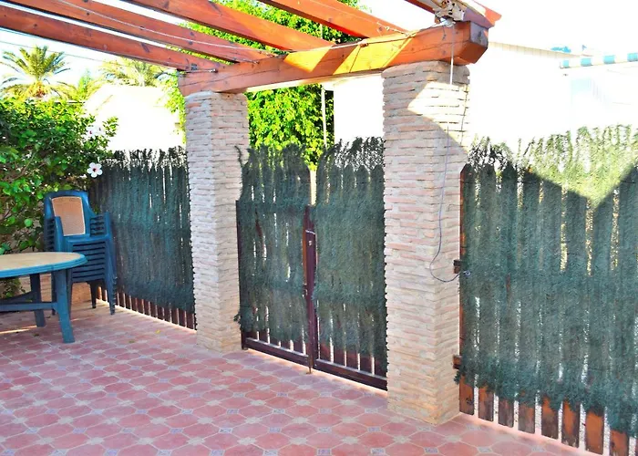 Confortable Bungalow en camping de La Manga