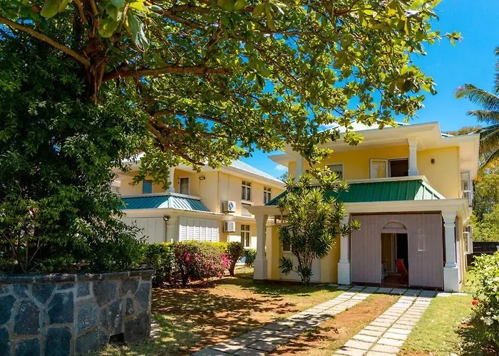 3 Bedroom Villa In Calodyne With Amazing Sea View