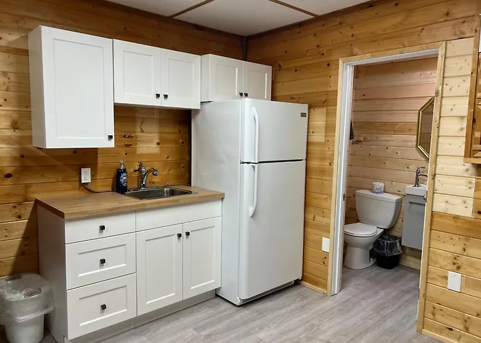 Bakers Bungalows Waskesiu Lake