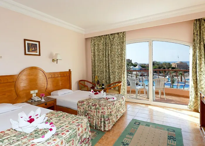 Pensee Royal Garden Beach Resort El Qoseir