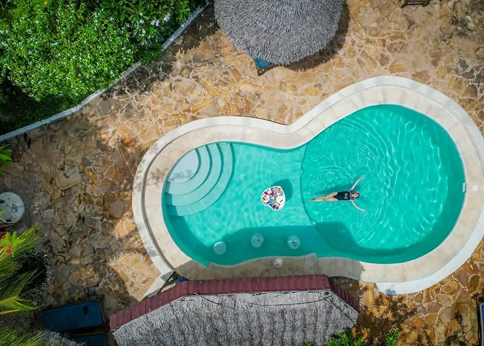 Mawimbi Bungalows Nungwi