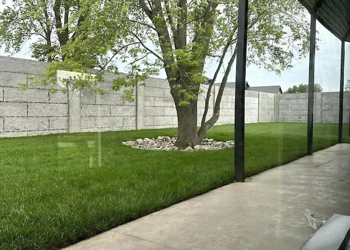 Big Cat Bungalows At The Haven - Tiger 3 Canastota
