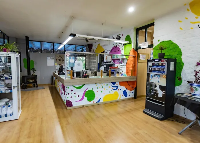 Hostal - Bungalows Camping Cáceres