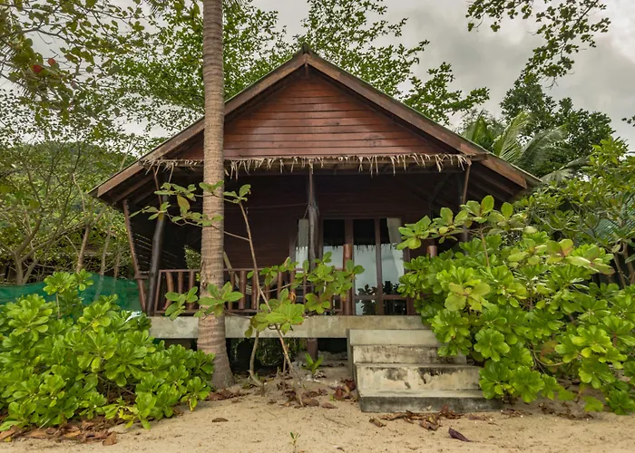 Mai Pen Rai Bungalows Than Sadet Beach