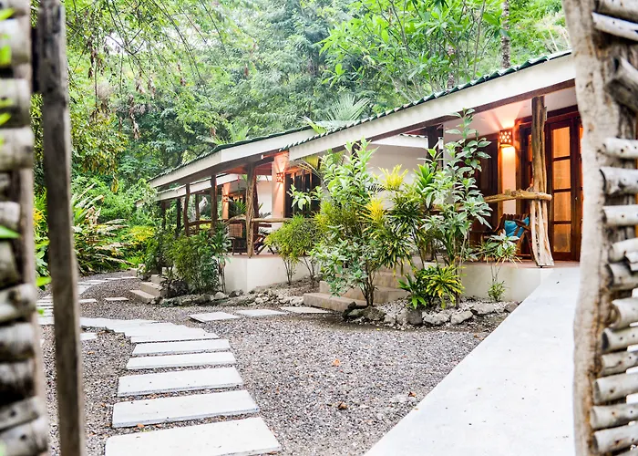 Makanas Beach Bungalows Playa Santa Teresa 