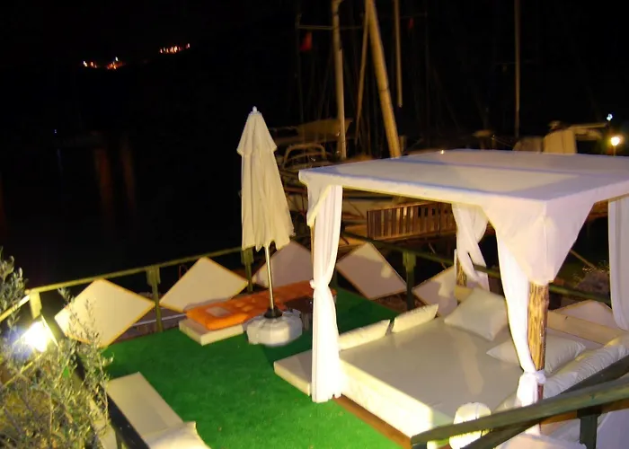 Nuri'S Beach Bungalow Bayindir