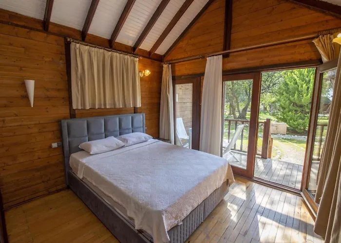 Sea Valley Lodge Faralya