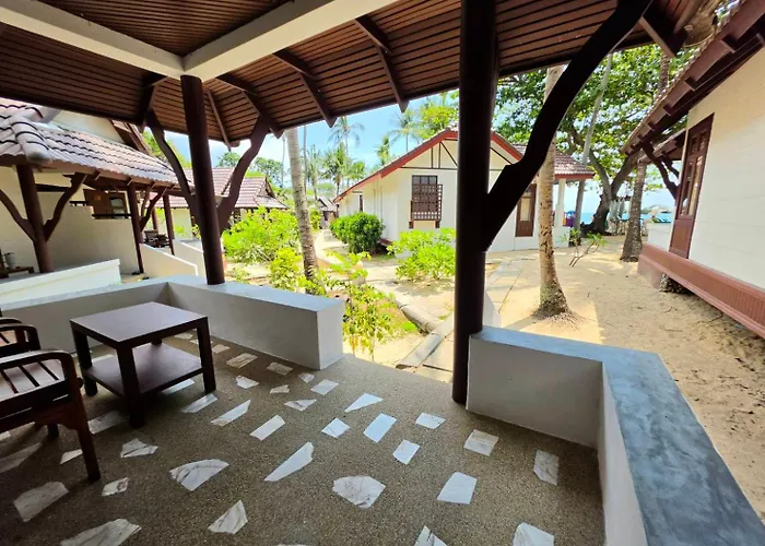 First Bungalow Beach Resort - SHA Plus Strand von Chaweng