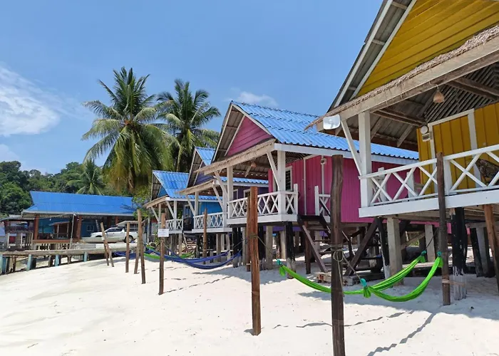 Paradiso Ocean Front Bungalows Sok San Village