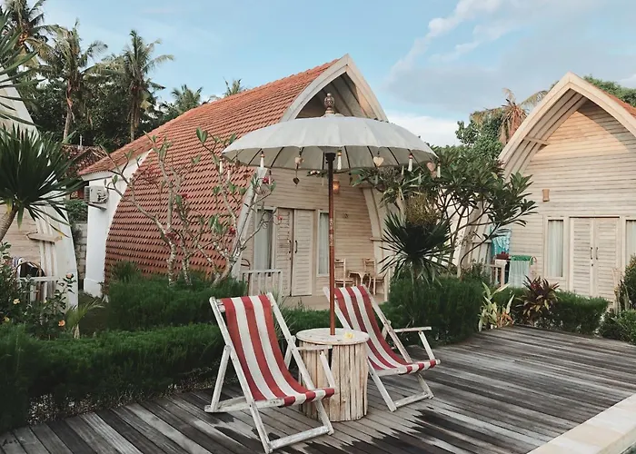 La Roja Bungalows Batununggul