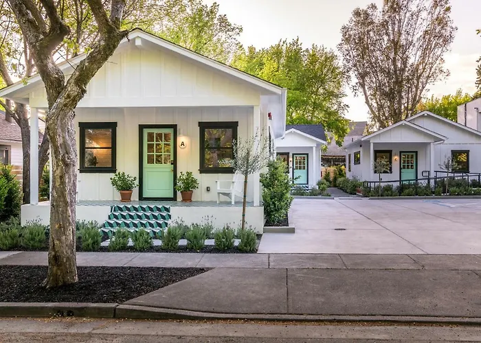 The Bungalows At Calistoga