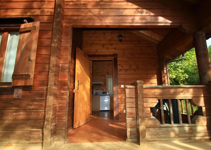 Hotel, Bungalows Y Camping Víu